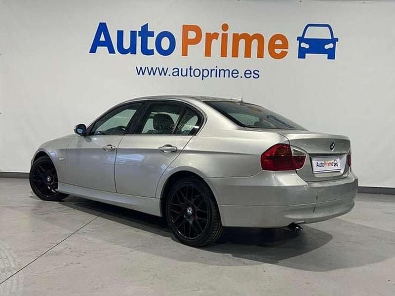 Usado BMW 320 163 CV (119 kW) 2006 Plateado Berlina