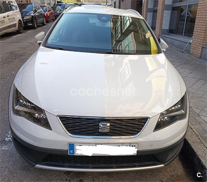 Usado Seat Leon X-Perience 4Drive 110 CV (80 kW) 2016 Blanco Familiar