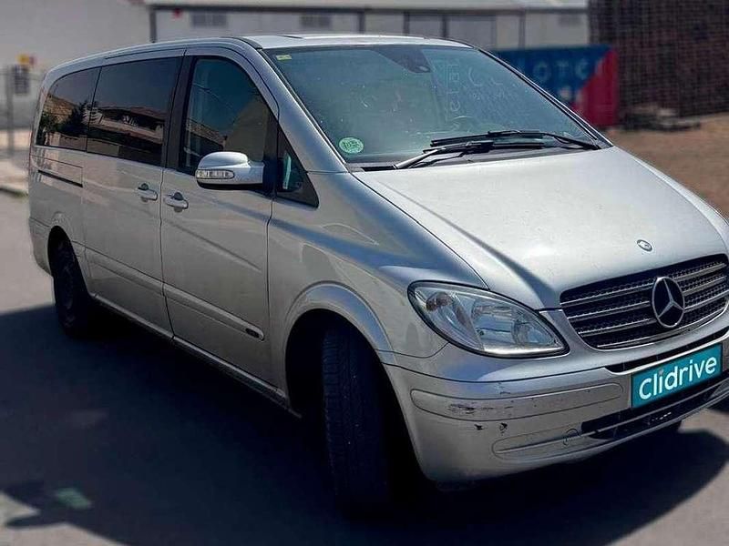 Usado Mercedes Viano 150 CV (110 kW) 2009 Gris Monovolumen