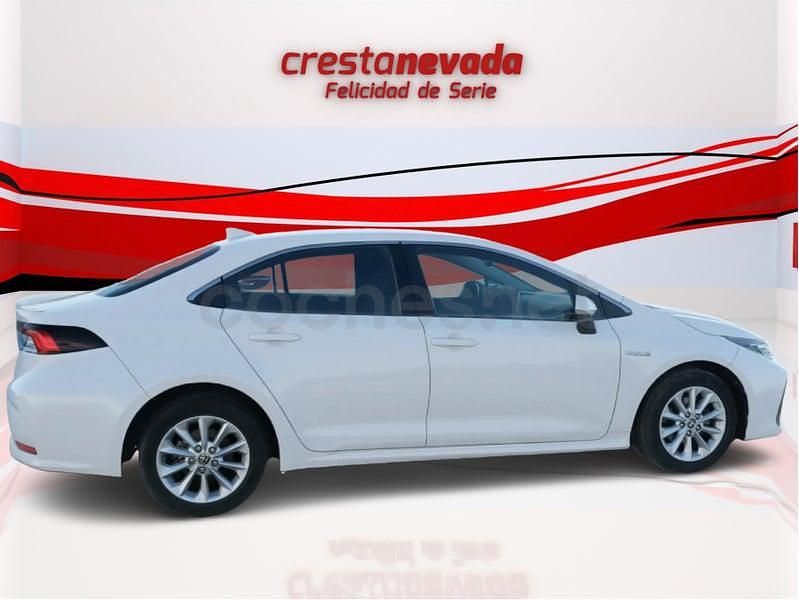 Usado Toyota Corolla Active 122 CV (89 kW) 2020 Blanco Berlina