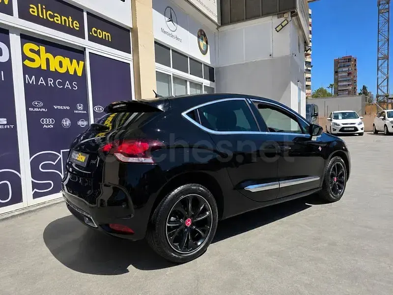 Usado DS Automobiles DS4 120 CV (88 kW) 2017 Negro Berlina