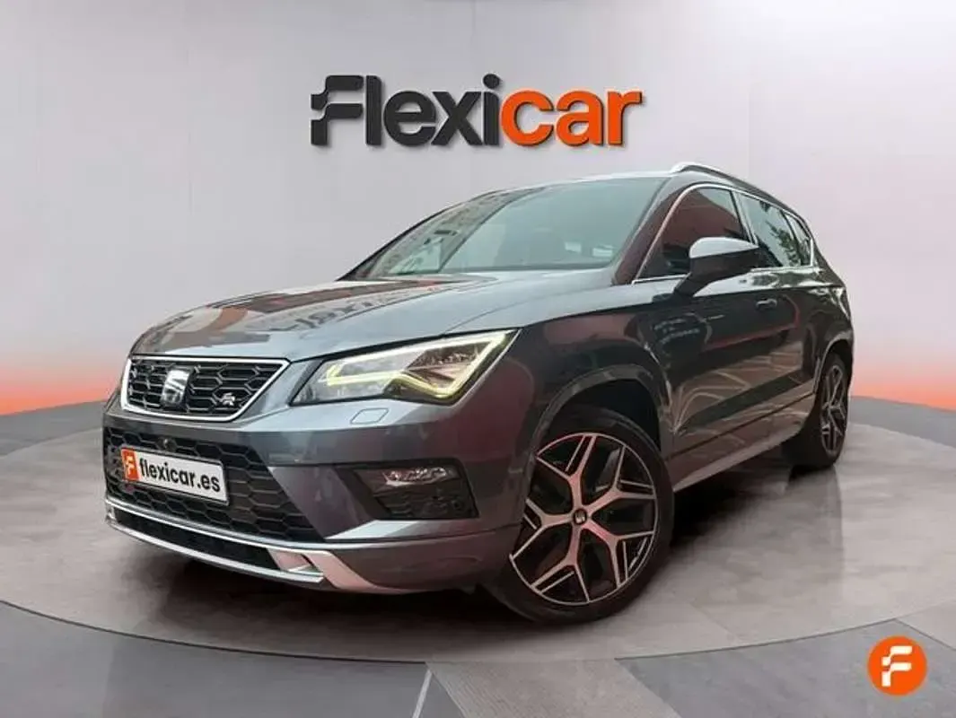 Usado Seat Ateca 4Drive 190 CV (139 kW) 2017 Negro SUV