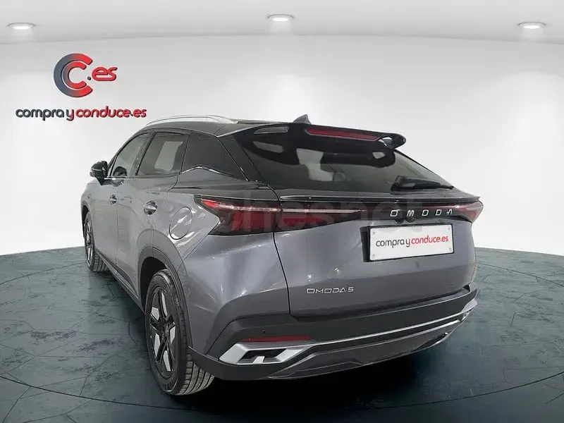 Usado Omoda 5 147 CV (108 kW) 2025 Gris / plata SUV