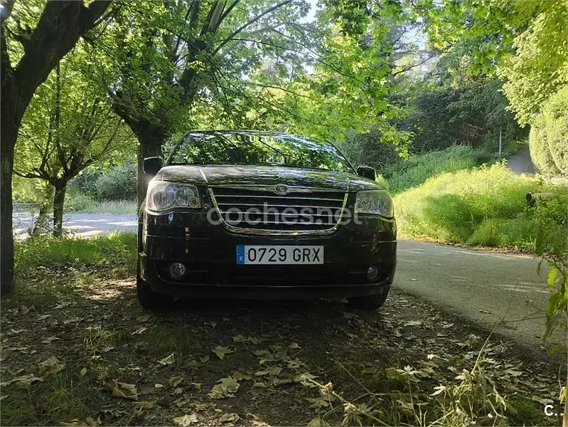 Usado Chrysler Grand Voyager Touring 163 CV (119 kW) 2009 Negro Monovolumen