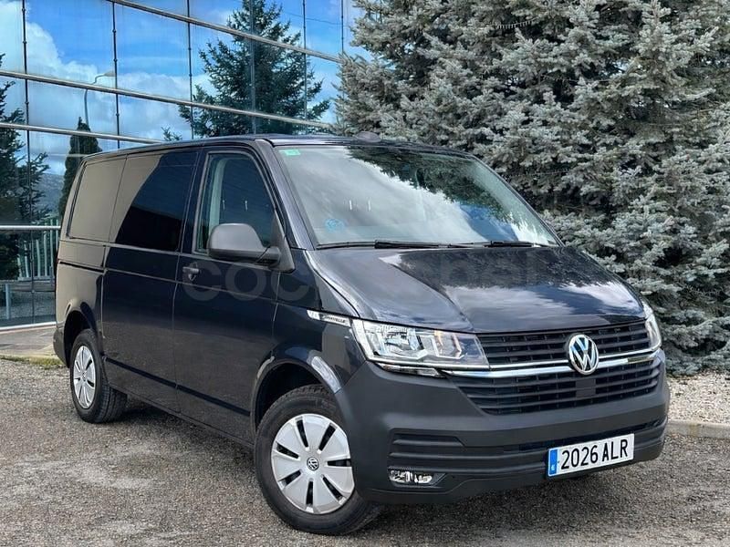 Usado VW Caravelle 150 CV (110 kW) 2024 Azul Van