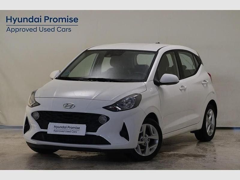 Atlas white Usado 2022 Hyundai i10 Utilitario | 12.990 € (Precio justo) - Imagen 1/4