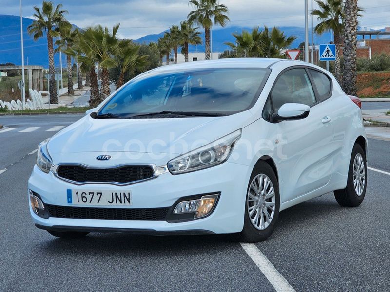 Blanco Usado 2017 Kia ProCeed Utilitario | 8900 € (Buen precio) - Imagen 1/4