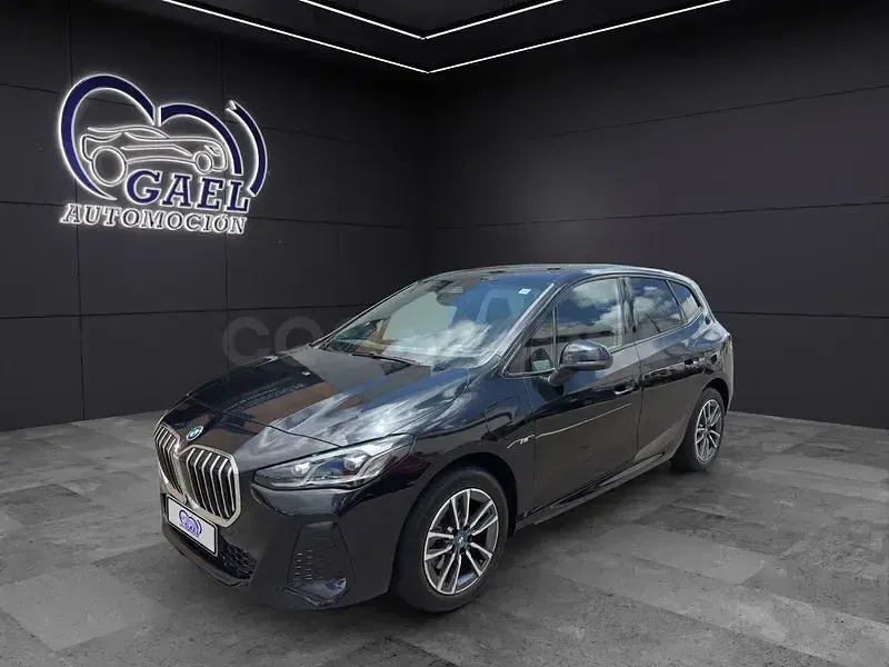 Usado BMW 225 Active Tourer 245 CV (180 kW) 2023 Negro Monovolumen