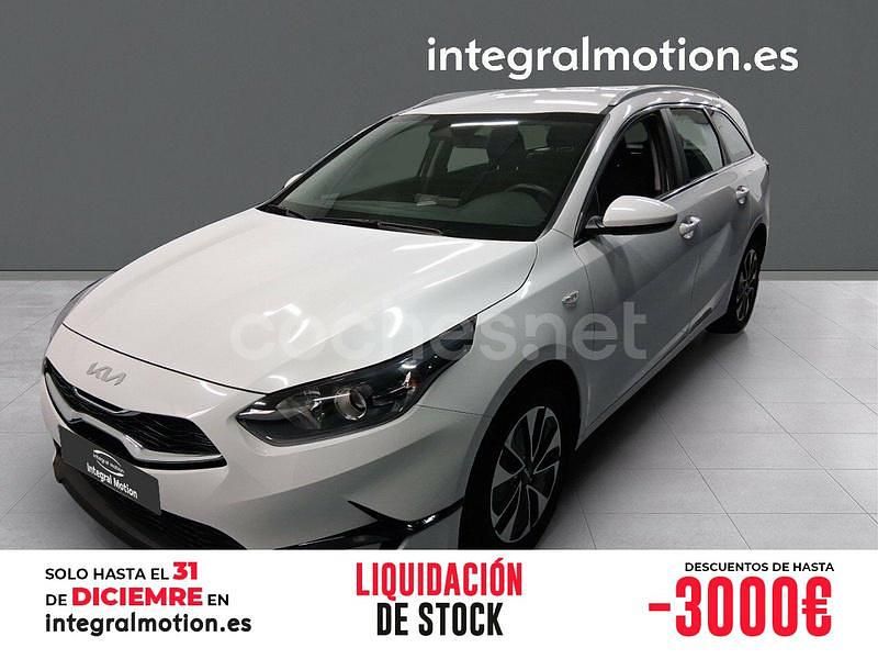 Blanco Usado 2025 Kia Ceed Utilitario | 23.500 € (Caro) - Imagen 1/4