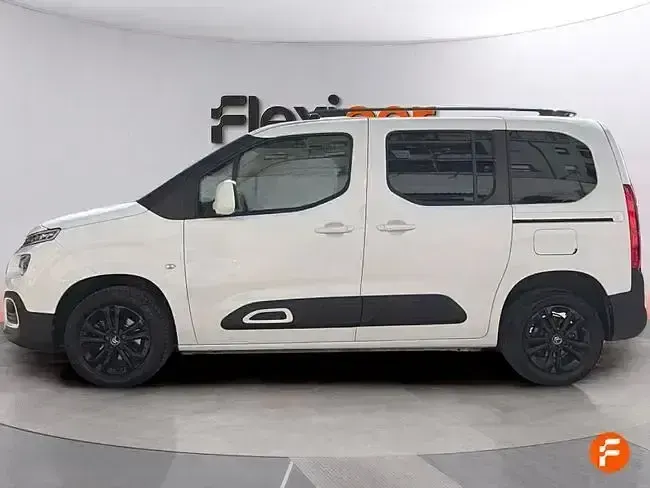 Usado Citroën Berlingo Feel 102 CV (75 kW) 2021 Blanco Monovolumen