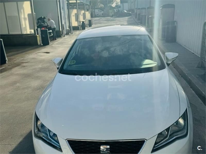 Blanco Usado 2014 Seat Leon Reference Berlina | 7000 € (Buen precio) - Imagen 1/4