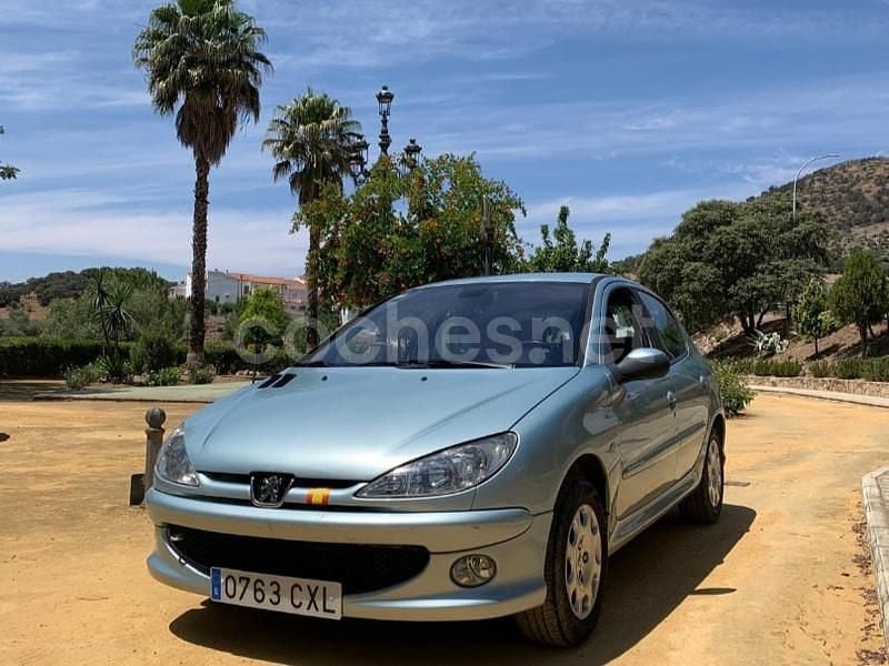 Azul Usado 2004 Peugeot 206 Berlina | 2490 € (Buen precio) - Imagen 1/4