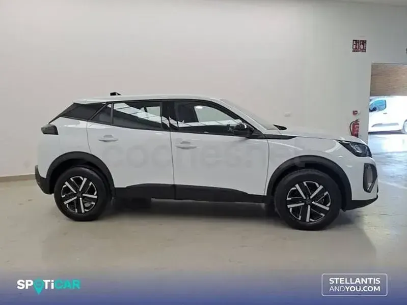 Usado Peugeot 2008 Style 100 CV (73 kW) 2026 Blanco SUV