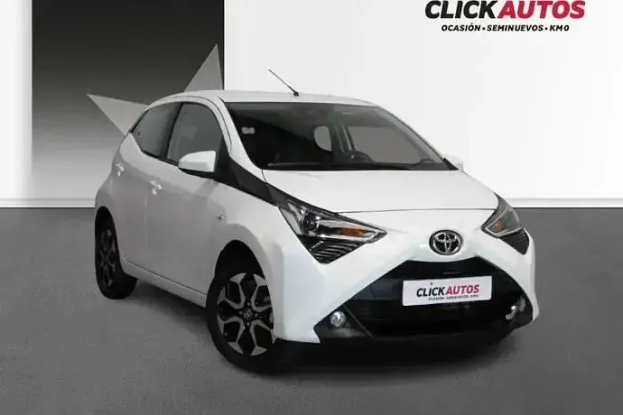 Usado Toyota Aygo X-play 72 CV (52 kW) 2021 Utilitario