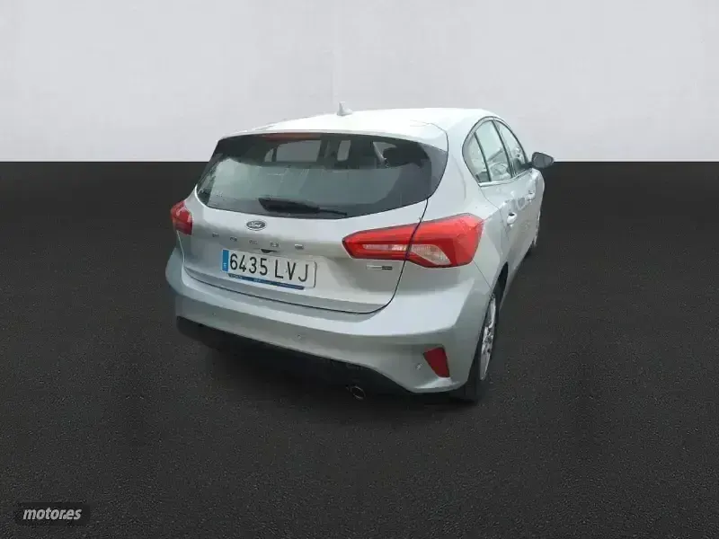 Usado Ford Focus Trend+ 125 CV (91 kW) 2021 Gris