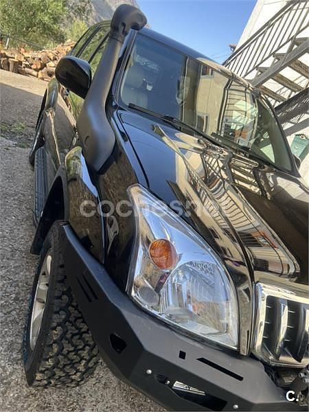 Negro Usado 2005 Toyota Land Cruiser SUV | 15.500 € (Caro) - Imagen 1/4