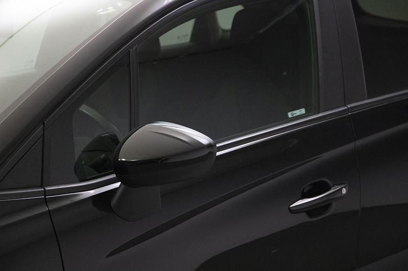 Usado Opel Crossland Selective 130 HP (95 kW) 2018 Preto SUV