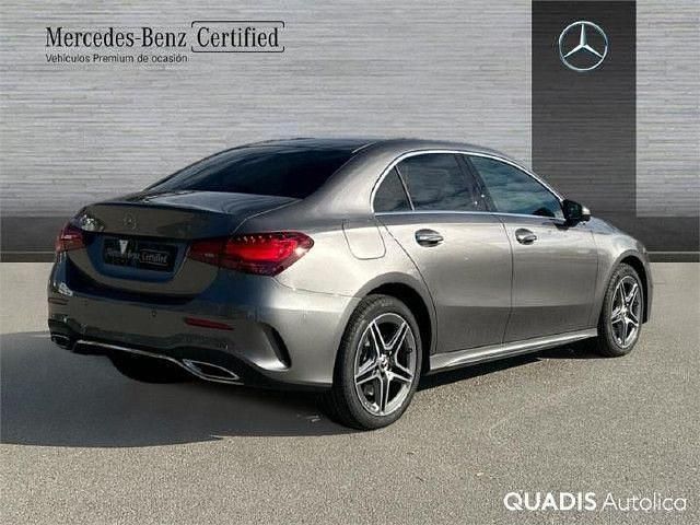 Usado Mercedes A250 AMG line 218 CV (160 kW) 2024 Gris montaña