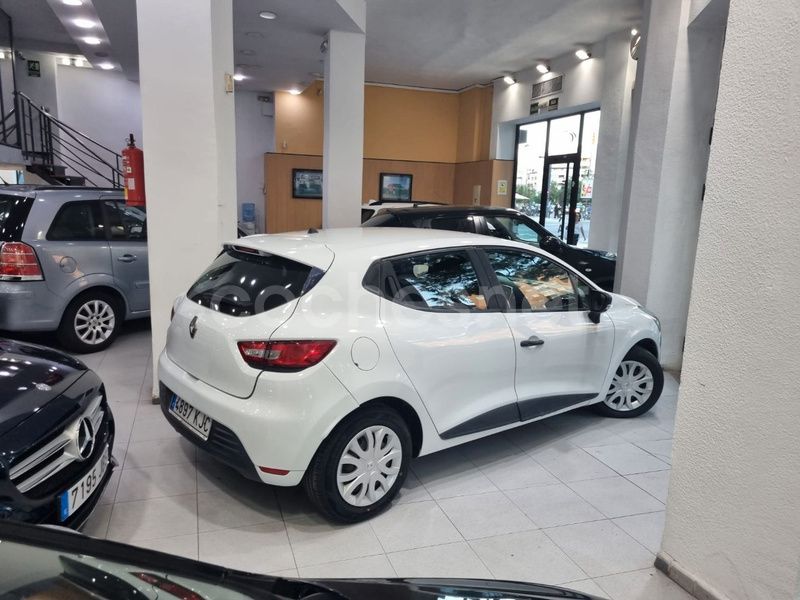 Usado Renault Clio IV Business 75 CV (55 kW) 2018 Blanco Berlina