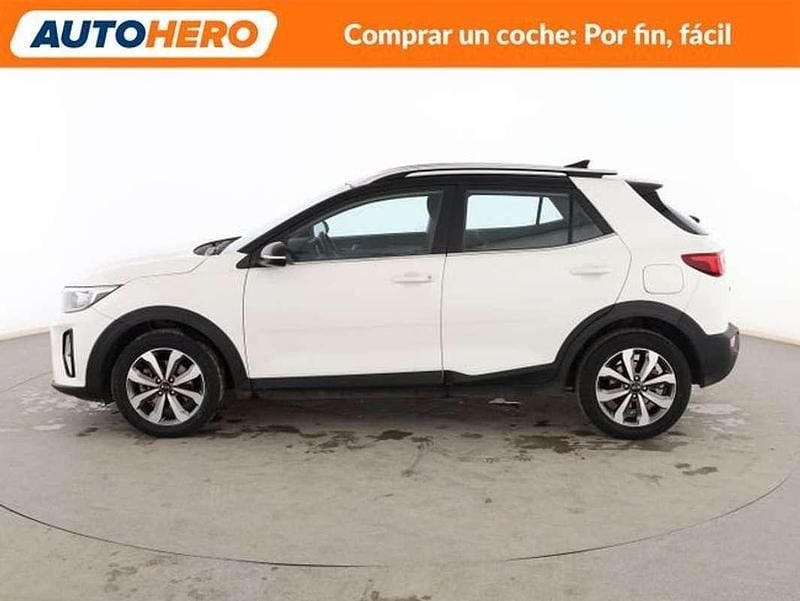 Usado Kia Stonic 101 HP (74 kW) 2021 Branco SUV