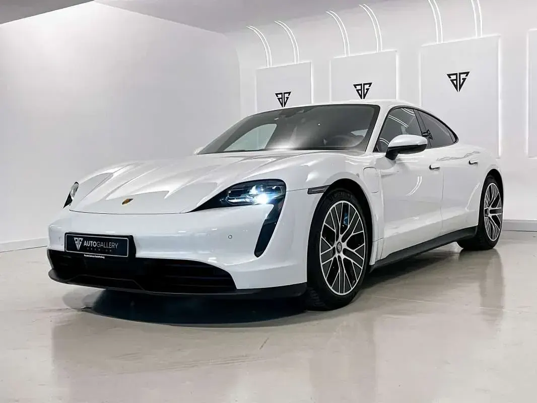 Usado Porsche Taycan 350 kW (476 CV) 2021 Blanco Berlina