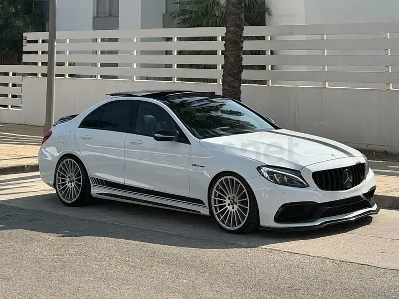 Usado Mercedes C63 AMG 476 CV (350 kW) 2018 Blanco Berlina
