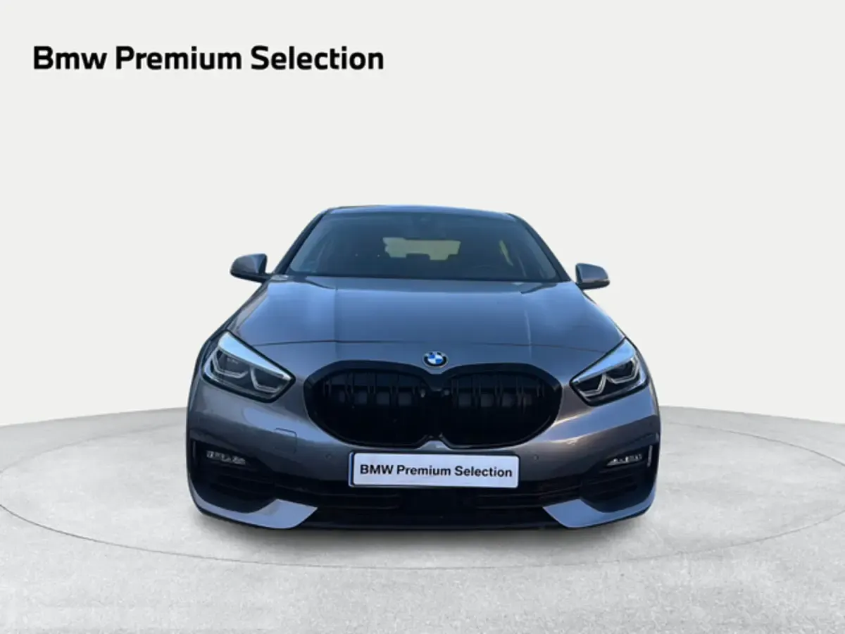 Usado BMW 116 116 CV (85 kW) 2023 Gris Utilitario