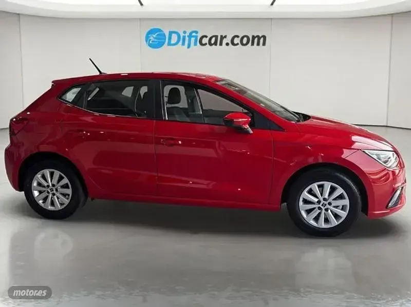 Usado Seat Ibiza Style 110 CV (80 kW) 2024 Rojo Utilitario