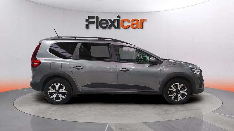 Usado Dacia Jogger Expression 110 CV (80 kW) 2024 Gris Monovolumen