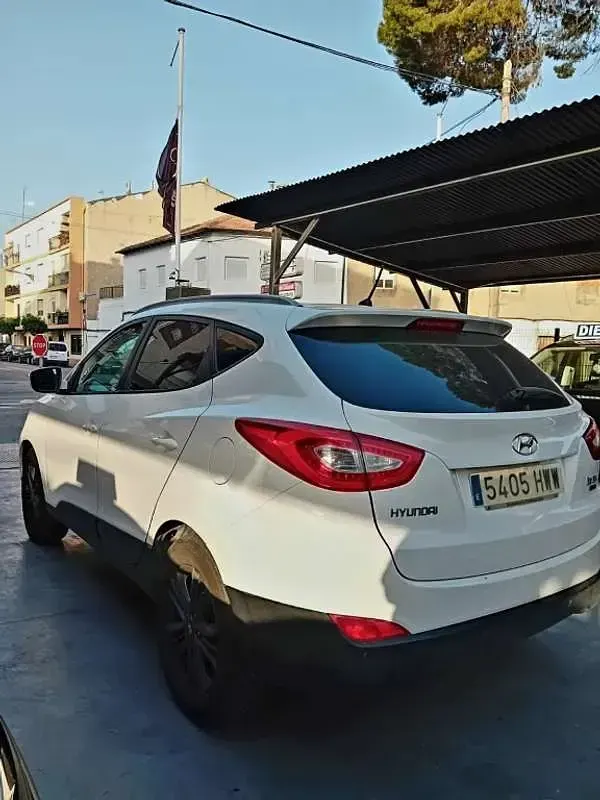 Usado Hyundai ix35 114 CV (83 kW) 2014 Blanco SUV