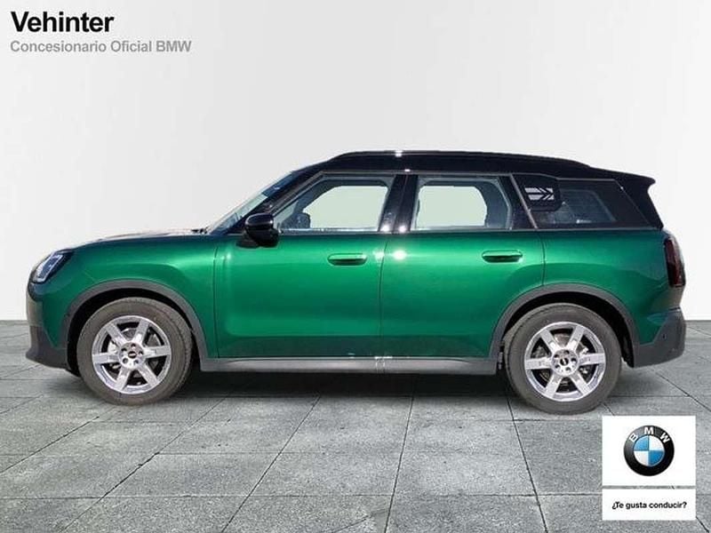 Usado Mini One D Countryman Essential 163 CV (119 kW) 2024 Verde SUV
