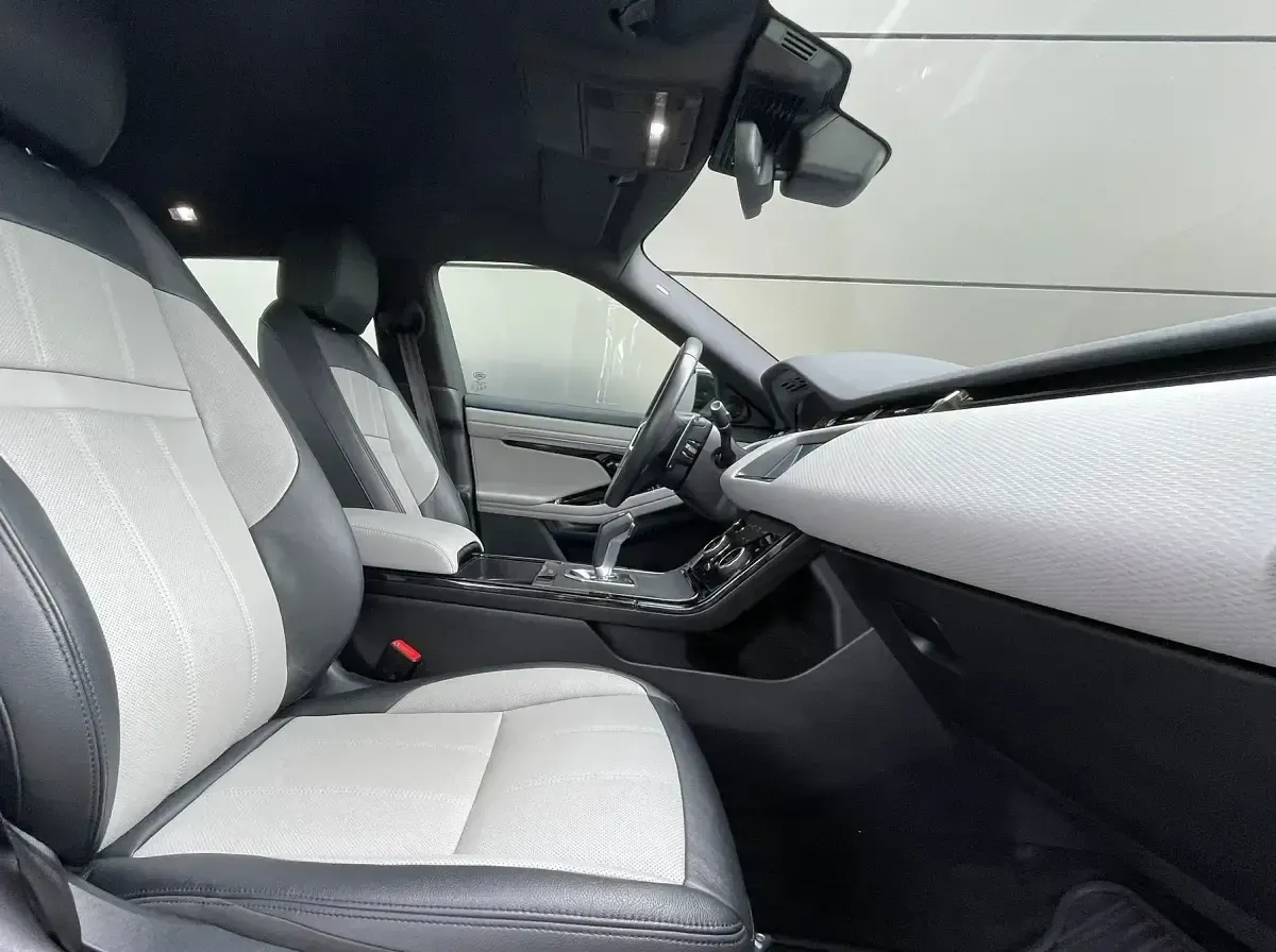 Usado Land Rover Range Rover evoque R-Dynamic 160 CV (117 kW) 2023 Negro SUV