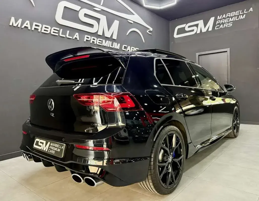 Usado VW Golf VIII R 320 CV (235 kW) 2023 Negro Utilitario
