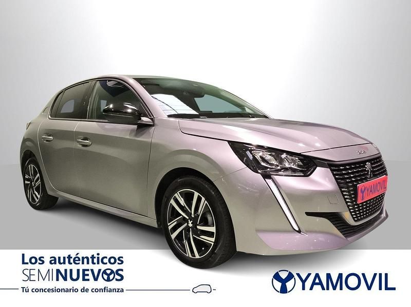 Usado Peugeot 208 Allure 100 CV (73 kW) 2023 Gris Utilitario