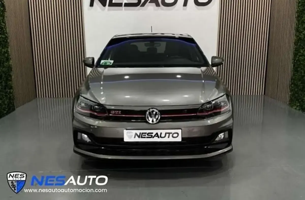 Usado VW Polo GTI 200 CV (147 kW) 2018 Gris Utilitario