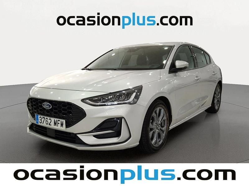 Gris plata Usado 2023 Ford Focus ST-Line Utilitario | 16.319 € (Precio justo) - Imagen 1/4
