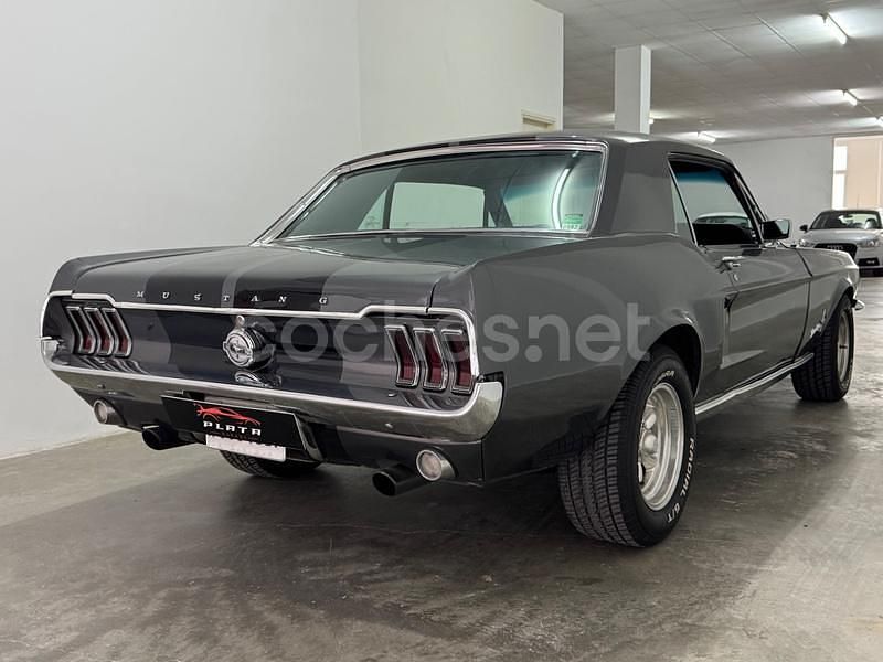 Usado Ford Mustang GT 418 CV (307 kW) 2017 Gris / plata Coupe