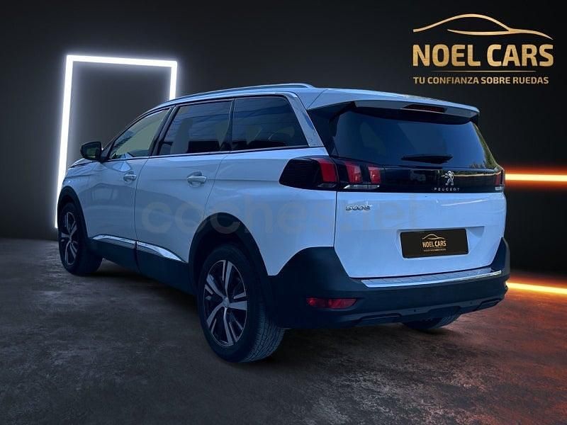 Usado Peugeot 5008 Allure 130 CV (95 kW) 2019 Blanco SUV
