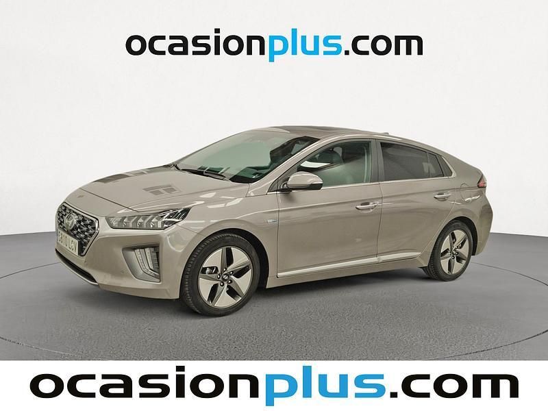 Gris plata Usado 2019 Hyundai Ioniq Style Berlina | 20.628 € (Un poco caro) - Imagen 1/4