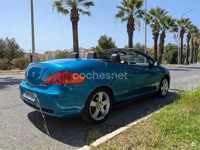 Usado Peugeot 307 CC Sport 136 CV (100 kW) 2006 Azul Descapotable