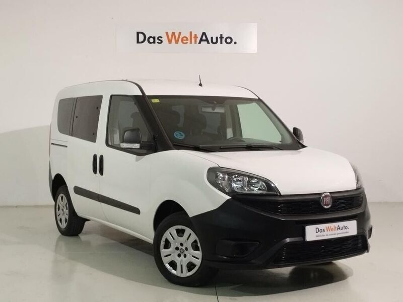 Blanco Usado 2019 Fiat Doblò Active Monovolumen | 12.900 € - Imagen 1/4