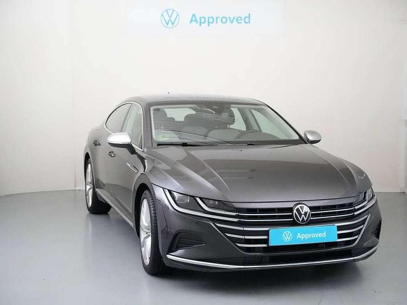 Usado VW Arteon Elegance 150 CV (110 kW) 2023 Gris Coupe