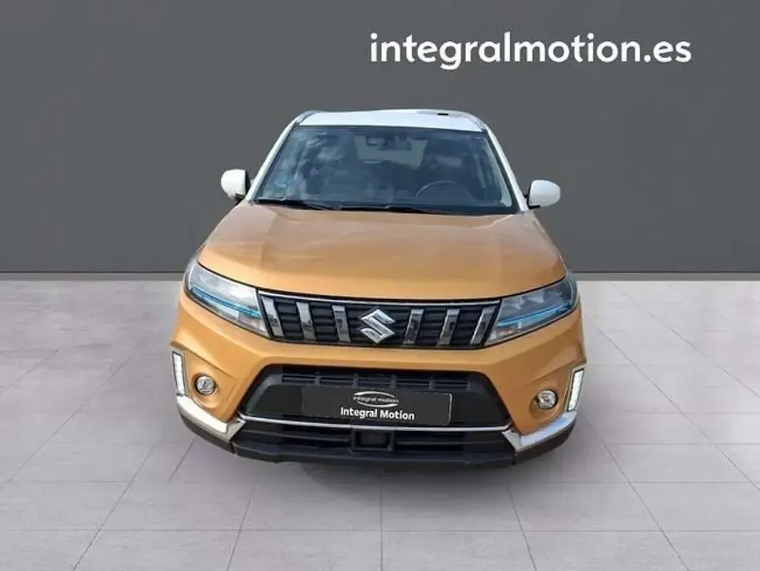 Usado Suzuki Vitara 116 CV (85 kW) 2022 Naranja SUV