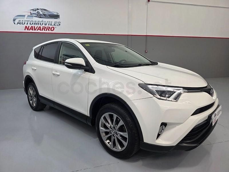 Usado Toyota RAV4 Advance 143 CV (105 kW) 2015 Blanco SUV