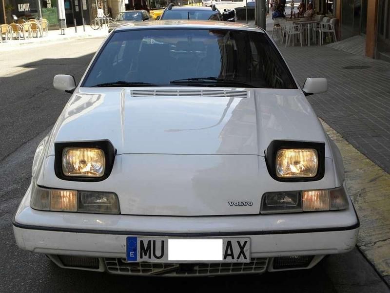 Usado Volvo 480 109 CV (80 kW) 1991 Blanco Coupe
