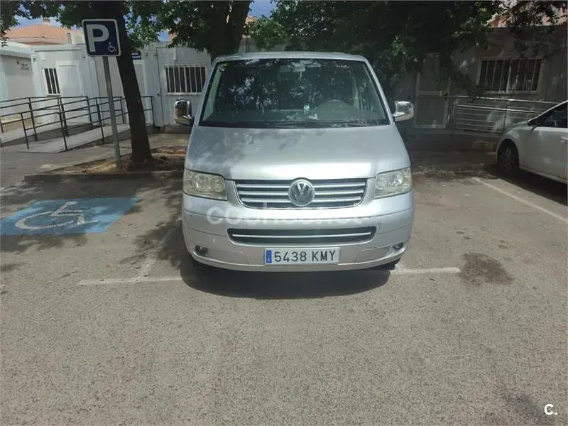 Usado VW Caravelle 130 CV (95 kW) 2007 Gris / plata Van