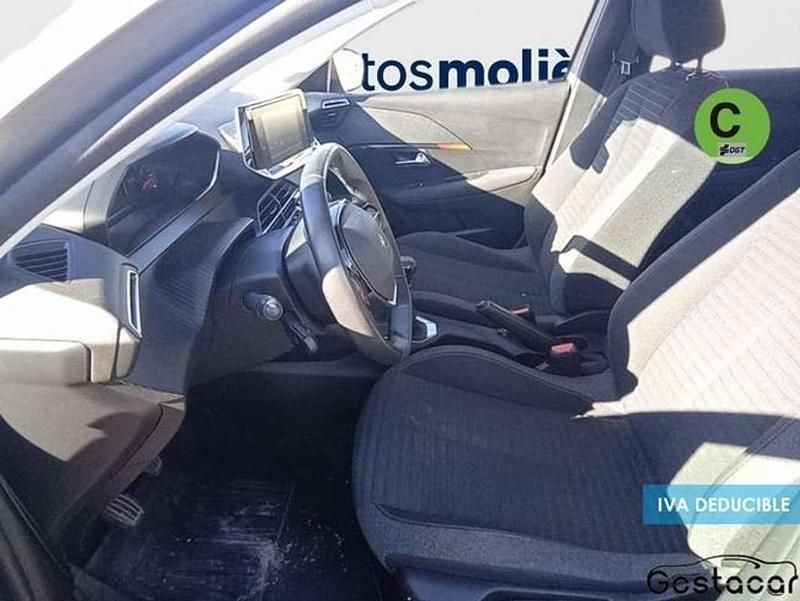 Usado Peugeot 208 Allure 102 CV (75 kW) 2023 Gris Utilitario