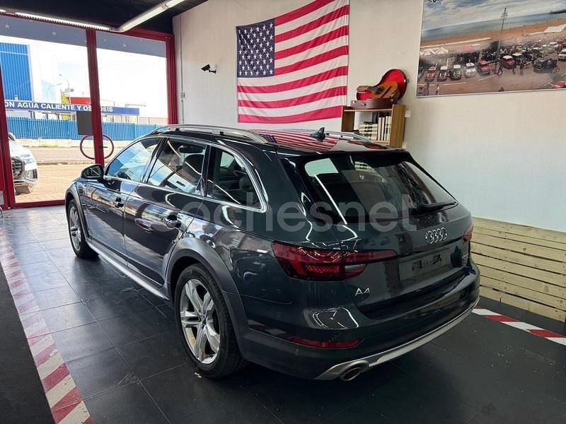 Usado Audi A4 Allroad 245 CV (180 kW) 2019 Gris / plata Familiar