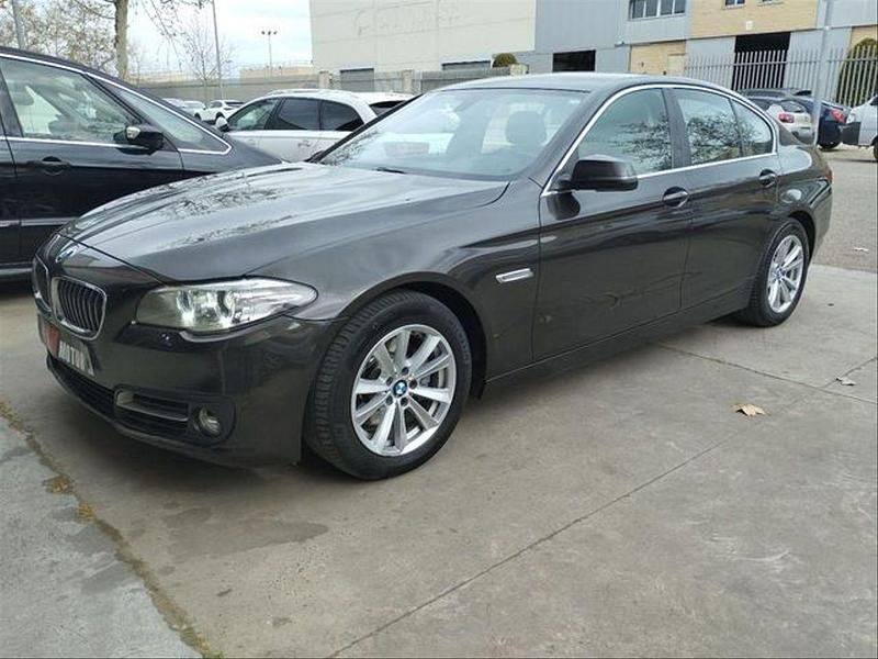 Usado BMW 520 Comfort Edition 190 CV (139 kW) 2016 Negro Berlina