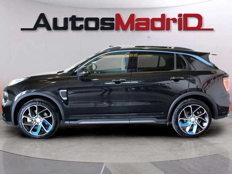 Begagnad Lynk & Co 01 264 HK (194 kW) 2022 Svart SUV